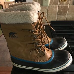Sorel women’s snow boots